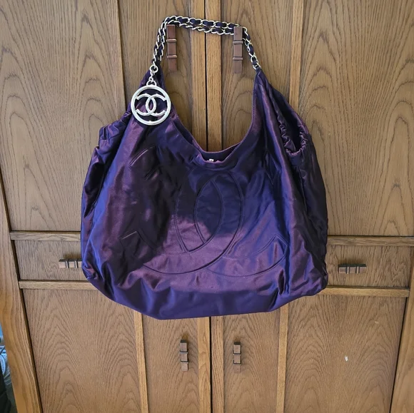 A Beautiful Coco Cabas Purple Satin Tote Bag! - Picture 16 of 16